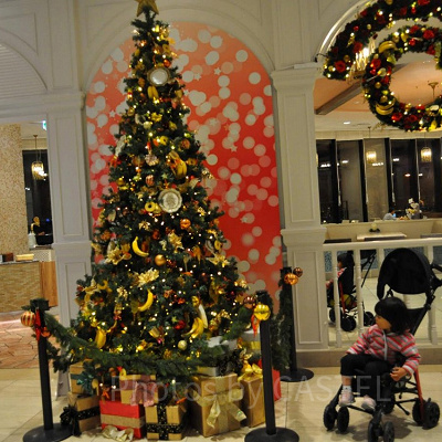 パークフロントホテルのレストランにはバナナの装飾が面白いツリーが登場（2018年冬）