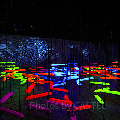 タイフーンの上のエアリアルクライミング