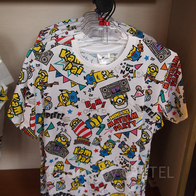 総柄Tシャツ