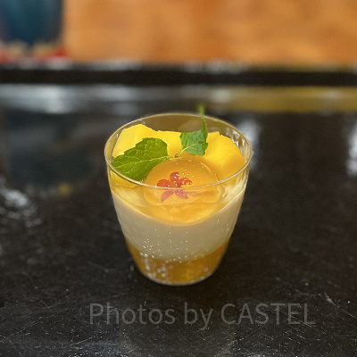 琥珀とマンゴーの豆花