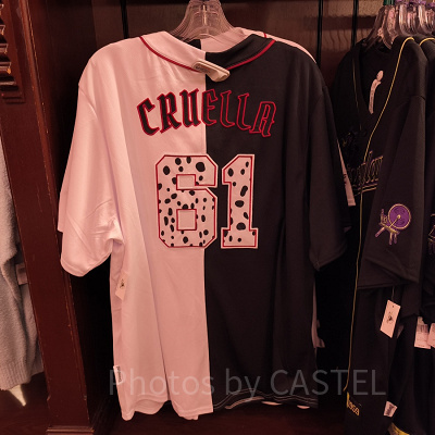 アナハイムディズニー服：クルエラユニフォーム（裏）
