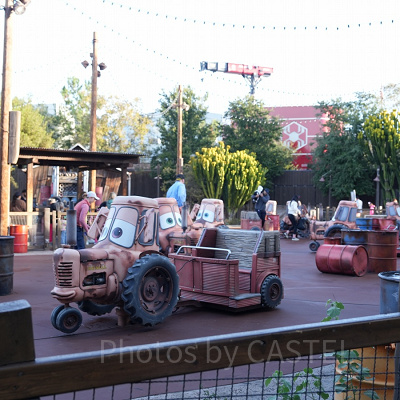 カリフォルニアアナハイムディズニーのアトラクション：メーターのジャンクヤード・ジャンボリー