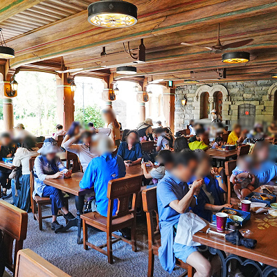 アレンデール・ロイヤルバンケットの屋外のダイニングエリア