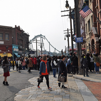 USJのワールド・ストリート・フェスティバル「イースト・ミーツ・ウエスト・カルテット」開演前の雰囲気