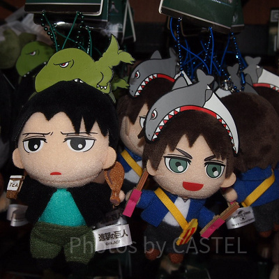 進撃の巨人ストラップ付マスコット（エレン＆リヴァイ）