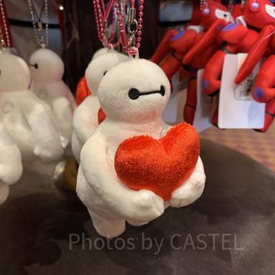ベイマックスのぬいぐるみストラップ（赤いハート）