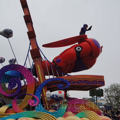 映画もフロートも日本の要素をふんだんに取り入れてくれているベイマックス