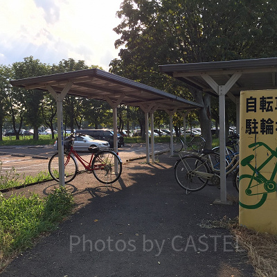 西ゲート側の駐輪場