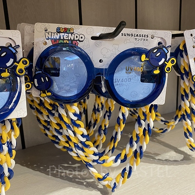 ボムへいのチェーン付きサングラス