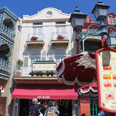 カフェ・オーリンズ