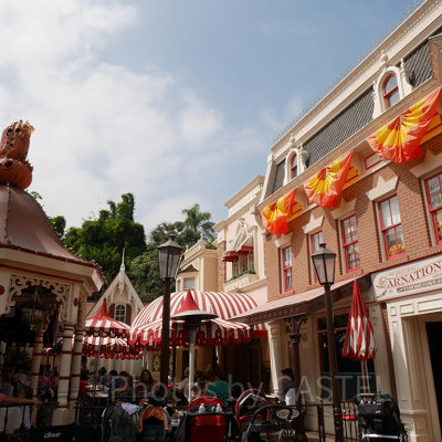 カーネーション・カフェ