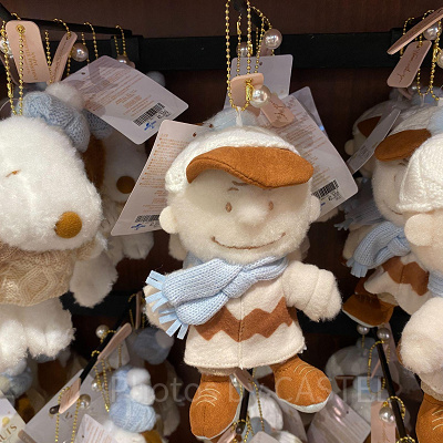 チャーリーブラウンのぬいぐるみキーチェーン／USJクリスマスグッズ2022