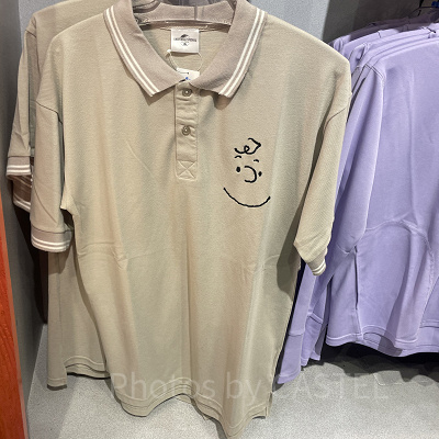 チャーリーブラウンのポロシャツ