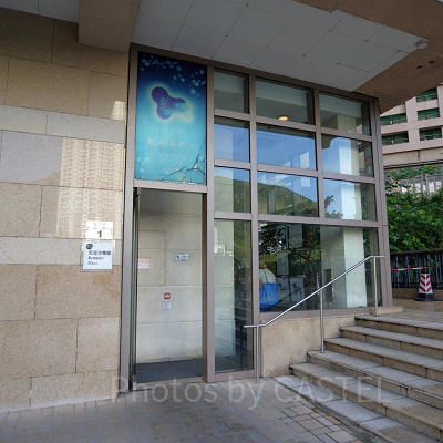 香港ディズニー周辺格安ホテル：ランブラーホテルの裏口からショッピングモールへ