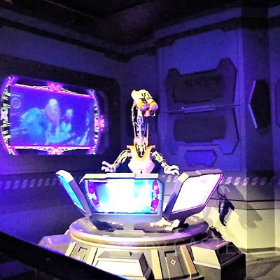 サーモグラフィのチェックはみんな手を振ってみたくなる