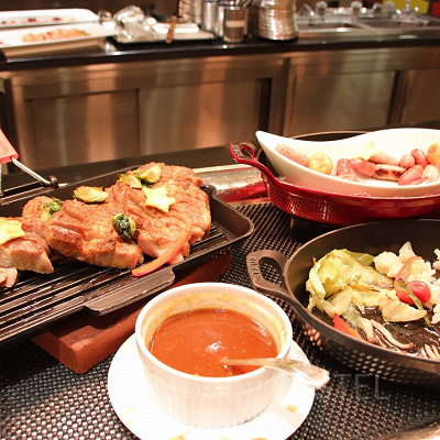 シェフ・ミッキーのブッフェ