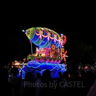 エレクトリカルパレードでのチップとデール