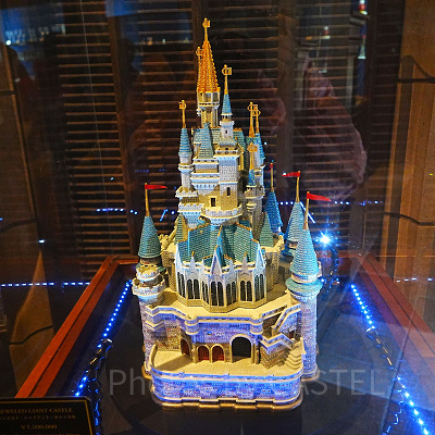 シンデレラ城のフィギュア大サイズ