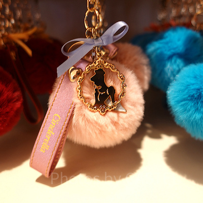 シンデレラのファーキーチェーン