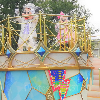 クラブマウスビートのグリーティングパレード