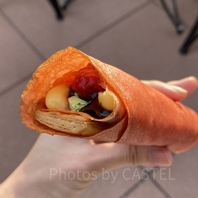 ストロベリーとピスタチオクリームのクレープ