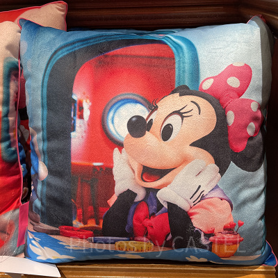 クッション裏（イマジニング・ザ・マジックグッズ）