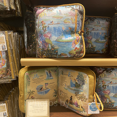 クッション（ファンタジースプリングス世界観グッズ）