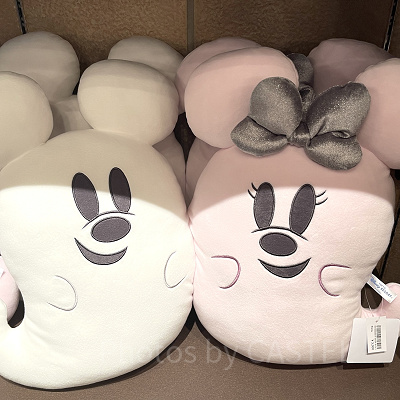 ディズニーハロウィングッズ2023：クッション 2023年09月14日(木)発売