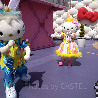 ダニエルとハローキティ（2021年撮影）