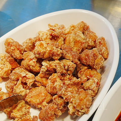 鶏の唐揚げ、ネギ塩ダレ