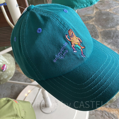 恐竜人間のキャップ