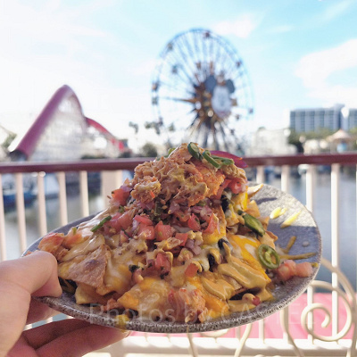 ディズニー・カリフォルニア・アドベンチャー：ランプライトラウンジ：ボードウォークの名物グルメ「ロブスターナチョス」