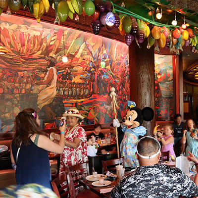 マカヒキのディズニー・キャラクター・ダイニング