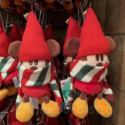 ディズニークリスマスグッズ2023：ぬいぐるみバッジ 2023年11月07日(火)発売
