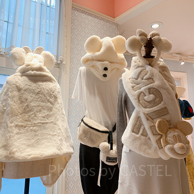 ディズニーもこもこホワイトグッズ