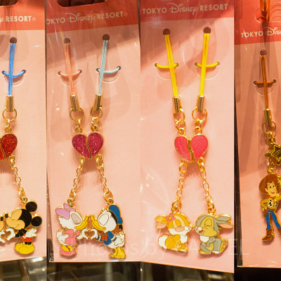 ディズニーシーのペアストラップ＆ペアキーチェーン