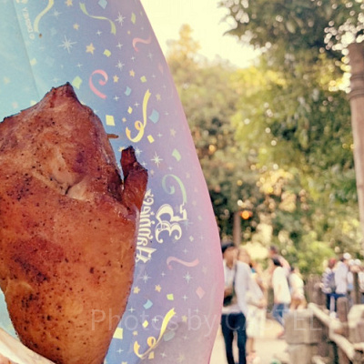 ディズニーシーおすすめフード②：スパイシースモークチキンレッグ