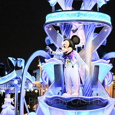 雨の日限定パレード「ナイトフォール・グロウ」