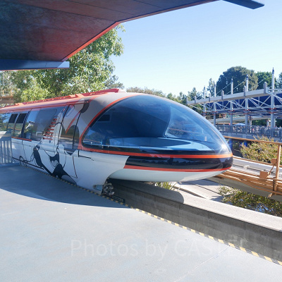 カリフォルニアアナハイムディズニーのアトラクション：ディズニーランドモノレール