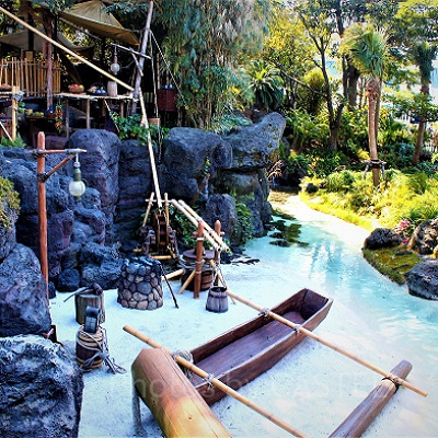 ディズニーの中でも歴史の古いアトラクションが並ぶ