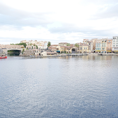 ディズニーシーのビリーヴ〜シー・オブ・ドリームス〜鑑賞場所：ポンテ・ヴェッキオからの景色