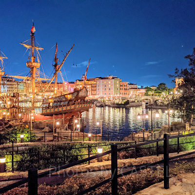 ディズニーシー夜景おすすめスポット：フォートレス・エクスプロレーション前