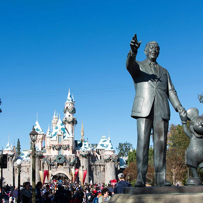 海外ディズニーではアトラクション名が違う？