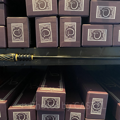 黒檀とユニコーンのたてがみの杖