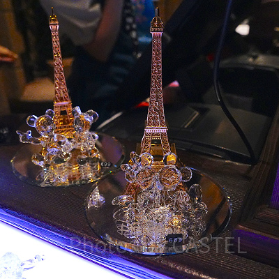エッフェル塔クリスタルフィギュア(ミッキー＆ミニー)