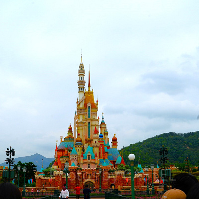 香港ディズニーランドで食べ歩きを楽しもう！