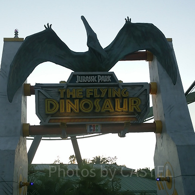 「ザ・フライング・ダイナソー」への入口