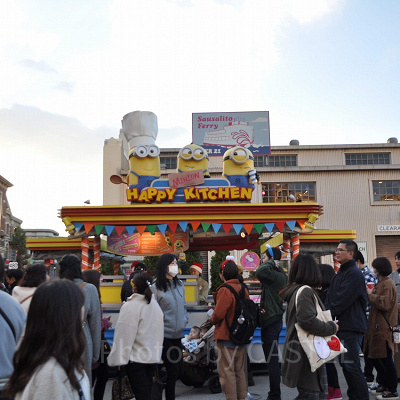 ハピネスカフェの隣にあるフードカート「ハッピー・キッチン」