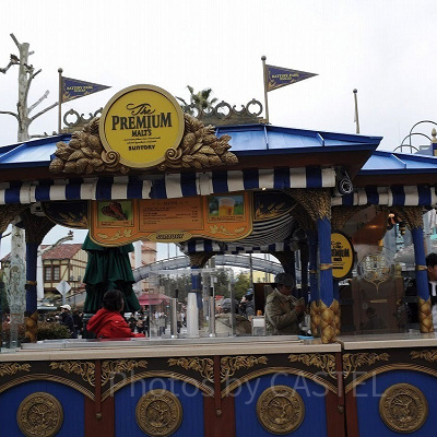 キャッシュレス決済対応のフードカートも