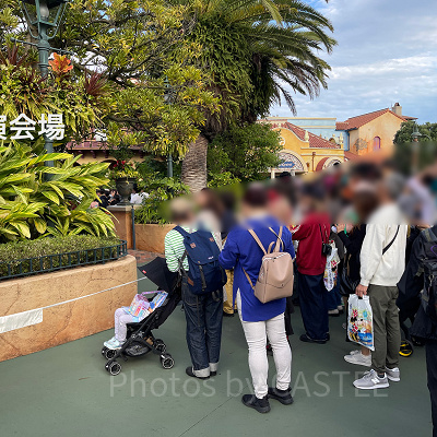 ディズニーランドのステージ外の自由席